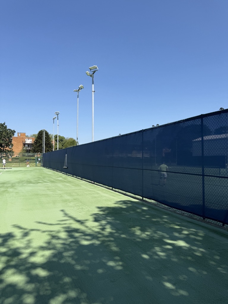 Branded outdoor tennis windbreak