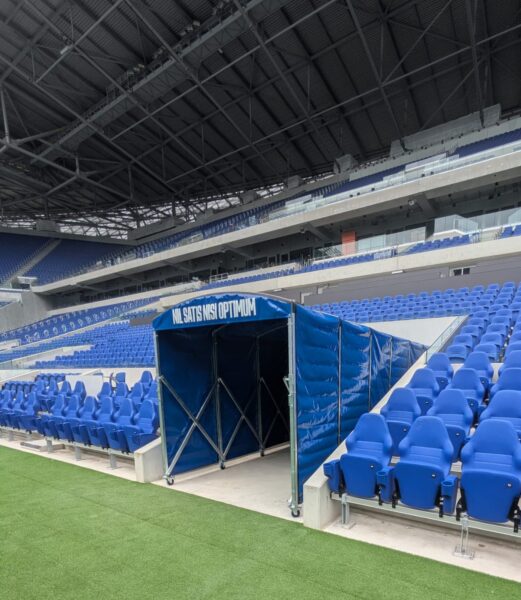 retractable players tunnel